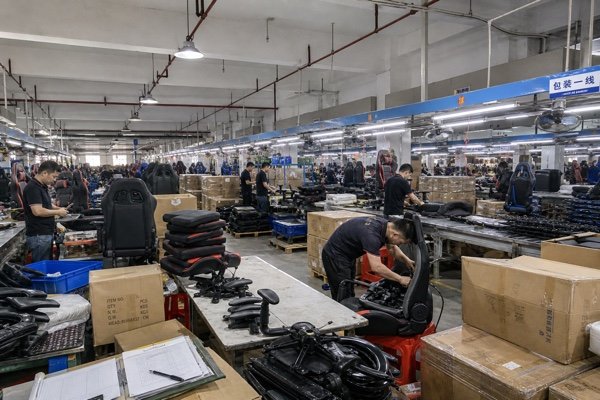 Gaming chair manufacturer in China production workshop
