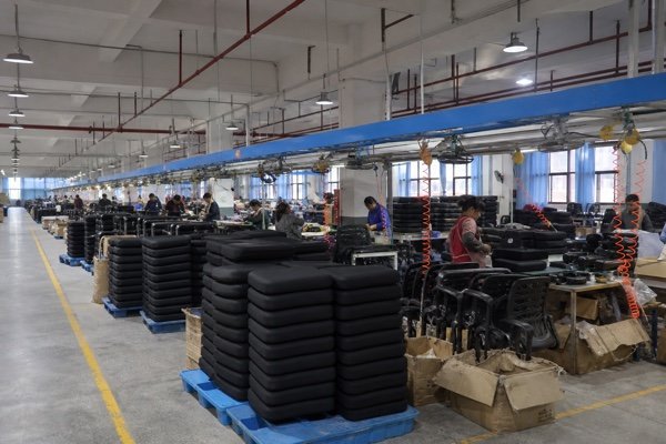 Chair manufacturing process and production line